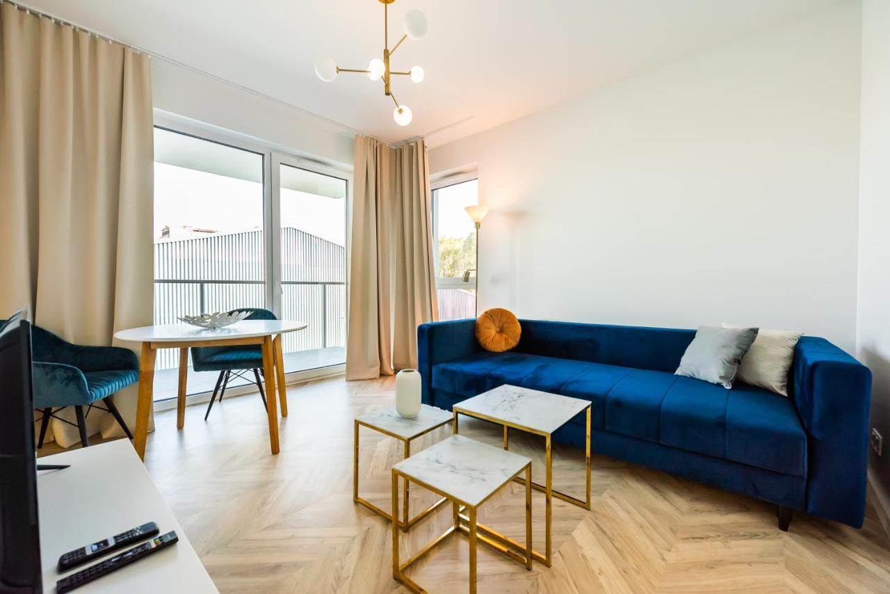 East Side Of 111 Varsavia